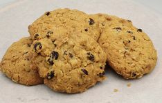 Oatmeal Raisin Cookies